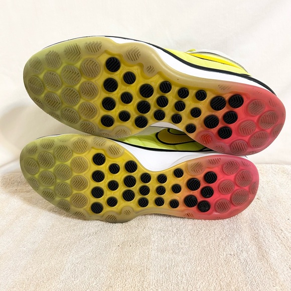 Nike Zoom Air GT Hustle 2 Volt Talaria size 10.5 MEN’S BASKETBALL SHOES - Picture 7 of 9